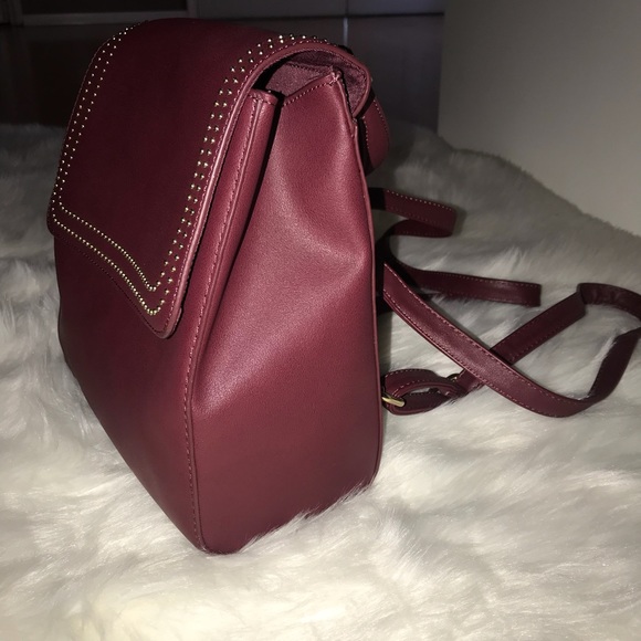 Backpack - Picture 2 of 2